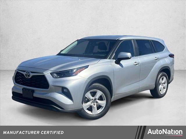 Certified 2025 Toyota Highlander LE image 1