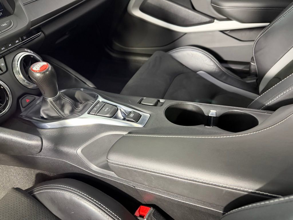 Used 2019 Chevrolet Camaro SS image 15