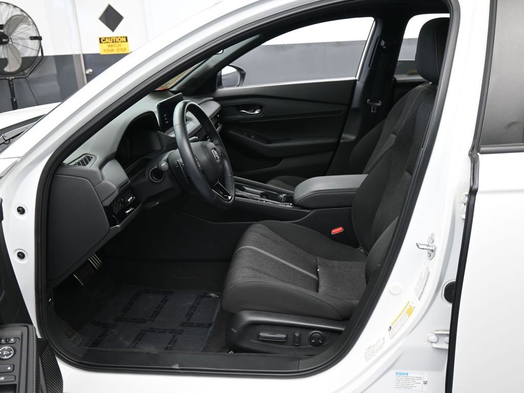 Used 2023 Honda Accord Sport image 11