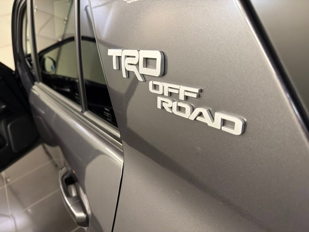 Used 2019 Toyota 4Runner TRD Off-Road Premium AWD/4WD image 35