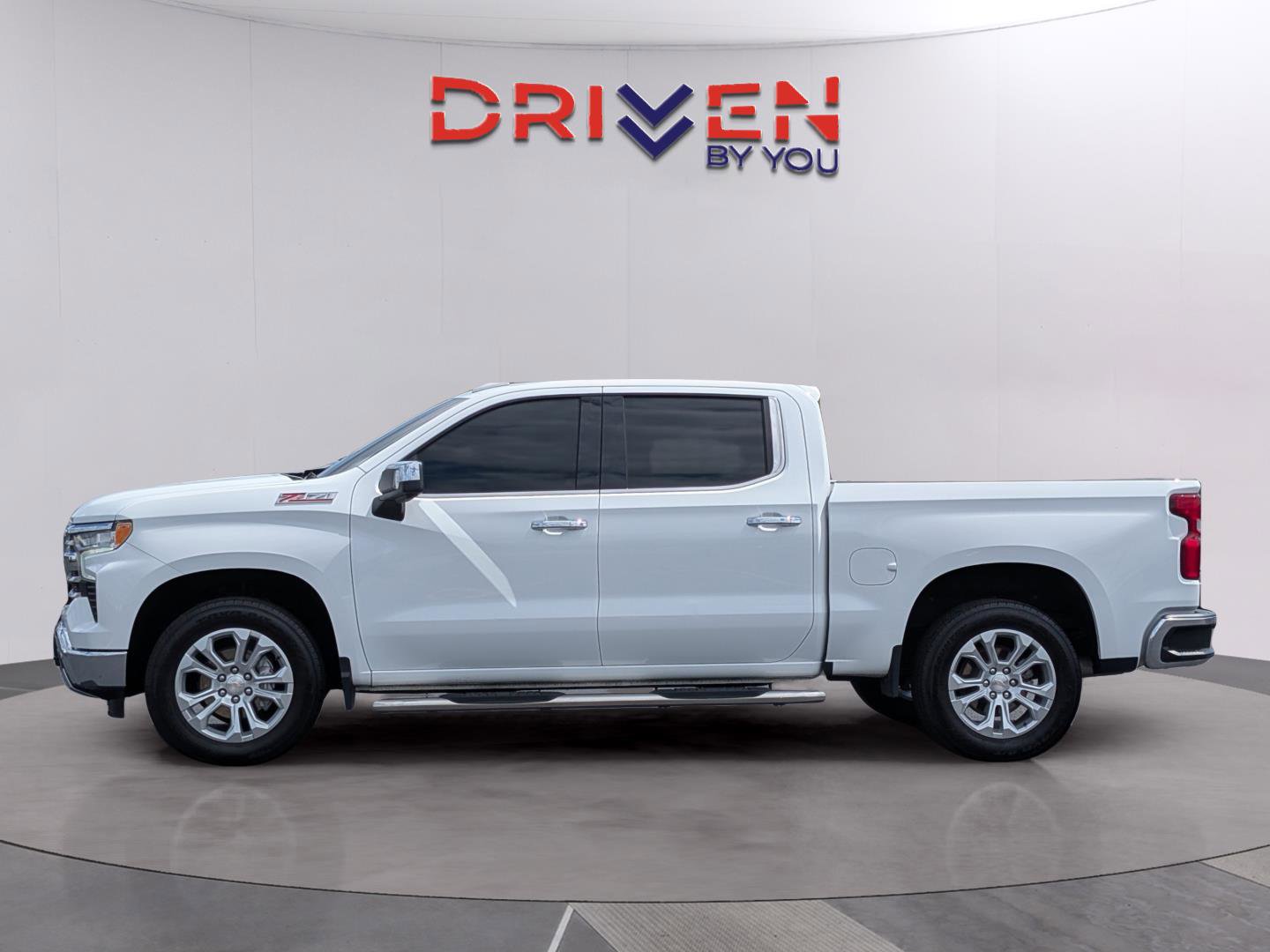 Used 2024 Chevrolet Silverado 1500 LTZ w/ Z71 Off-Road Package image 2