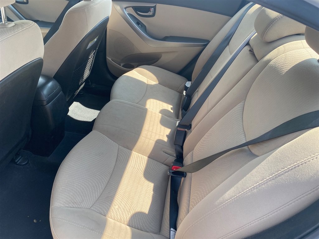 Used 2016 Hyundai Elantra SE FWD image 10