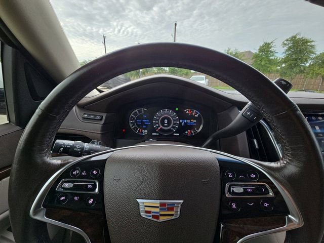 Used 2016 Cadillac Escalade Luxury AWD/4WD image 25