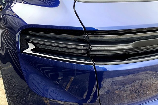 Certified 2024 Porsche Macan 4 Electric image 19