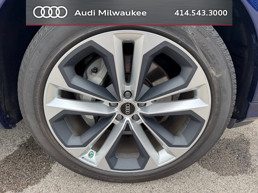 Used 2023 Audi Q7 3.0T Premium Plus w/ Premium Plus Package AWD/4WD image 2