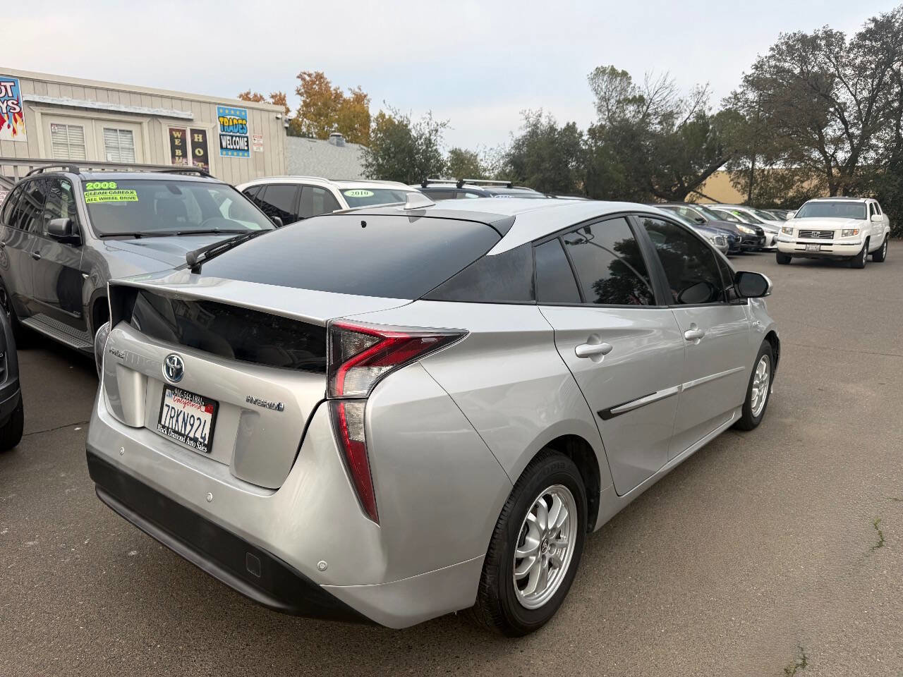 Used 2016 Toyota Prius Four Touring image 6