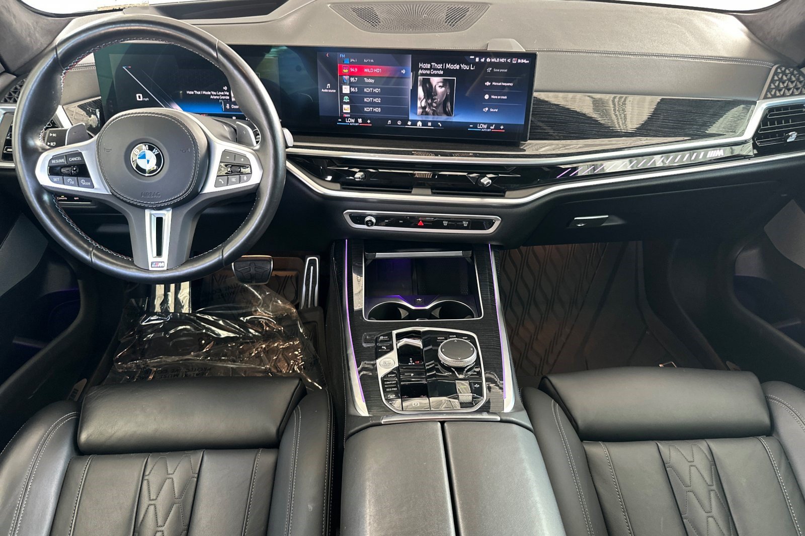 Certified 2024 BMW X7 M60i AWD/4WD image 17