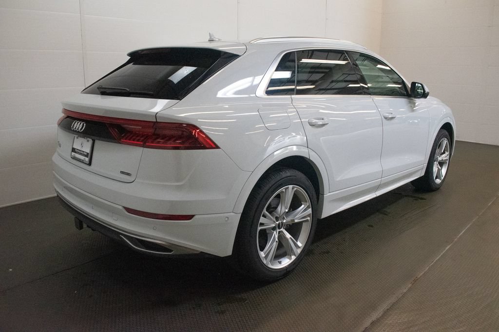 Used 2023 Audi Q8 Premium Plus AWD/4WD image 4