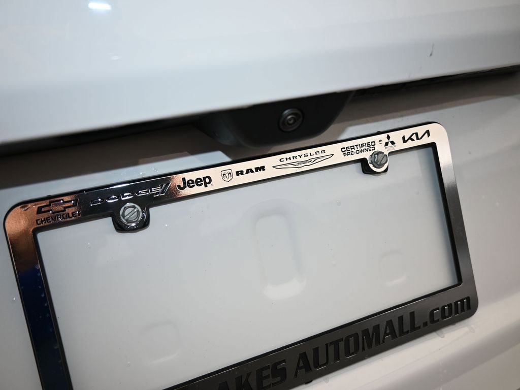 Used 2025 Jeep Grand Cherokee L Laredo image 27