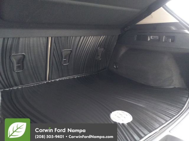 Used 2023 Buick Envision Avenir image 28