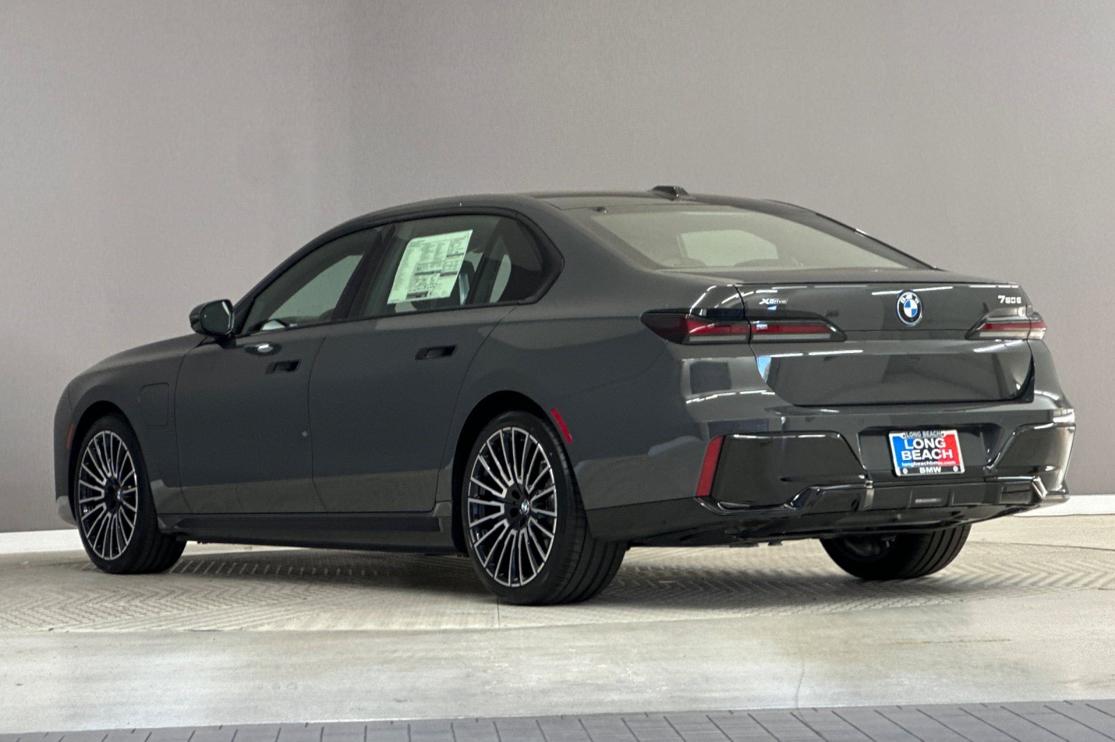 New 2026 BMW 750e xDrive w/ Premium Package AWD/4WD image 3