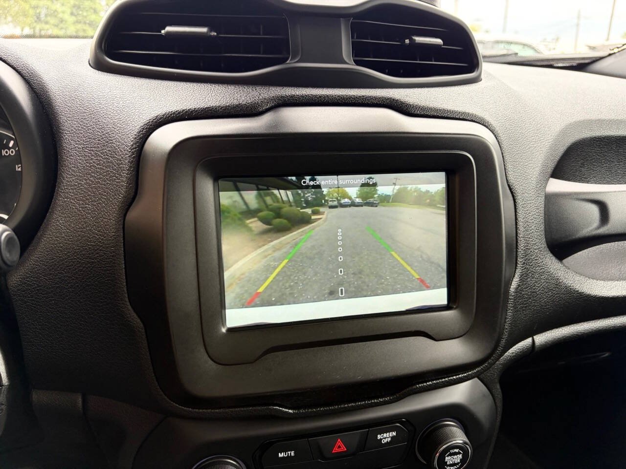 Used 2019 Jeep Renegade Limited AWD/4WD image 20