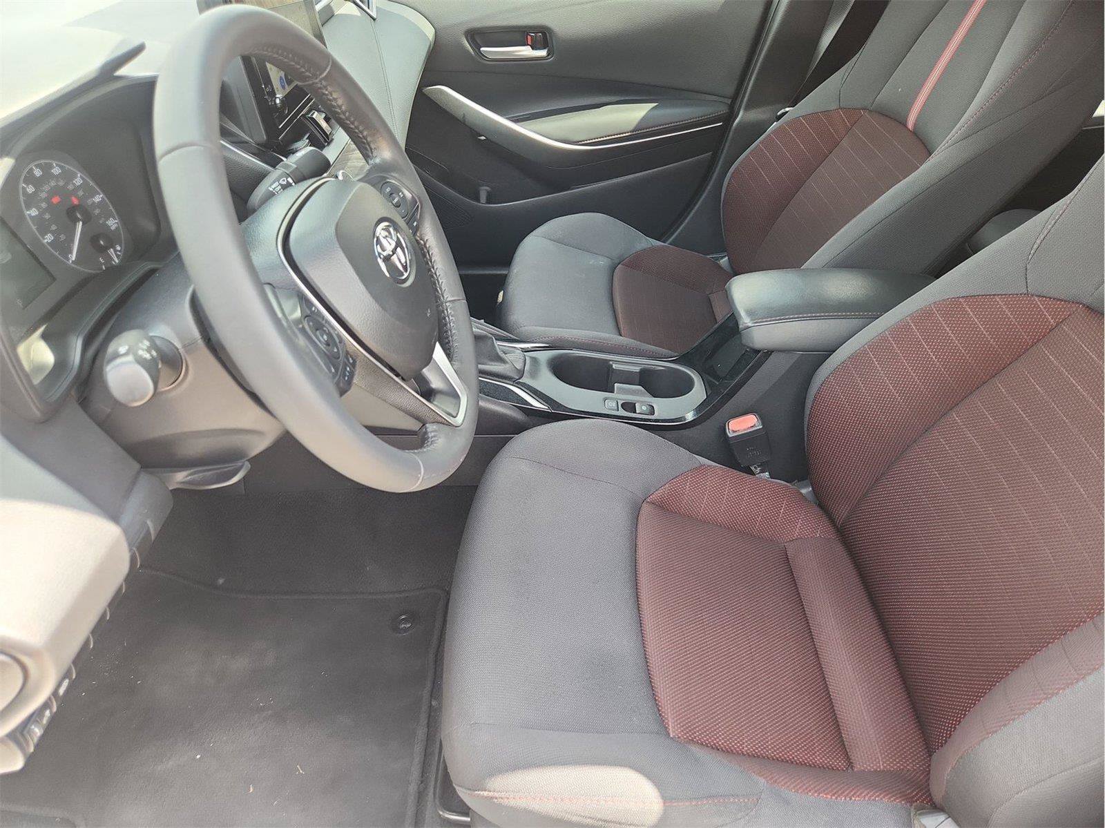 Used 2024 Toyota Corolla SE FWD image 18