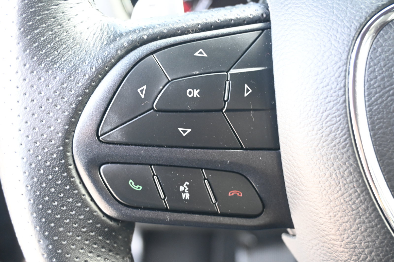 Used 2025 Dodge Durango GT AWD/4WD image 13