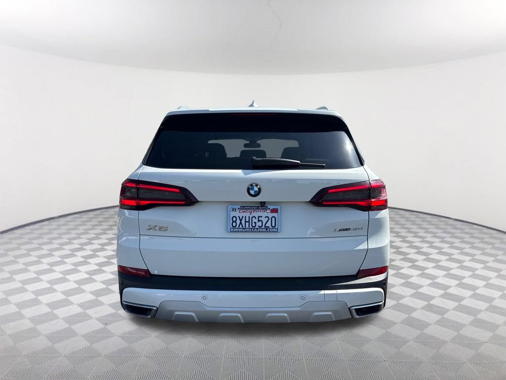 Used 2021 BMW X5 xDrive40i w/ Convenience Package AWD/4WD image 5
