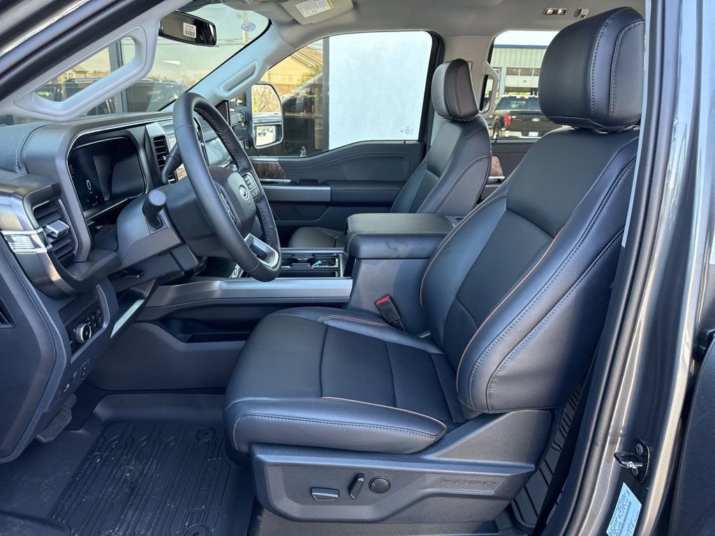 New 2026 Ford F450 Lariat image 24