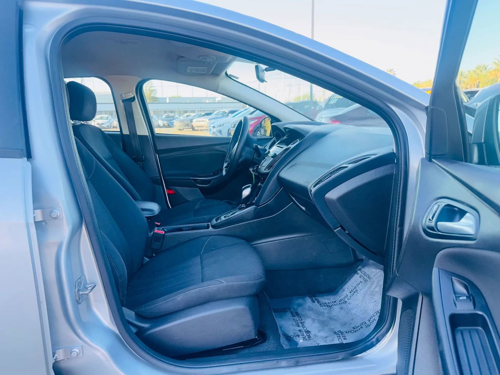 Used 2016 Ford Focus SE image 12