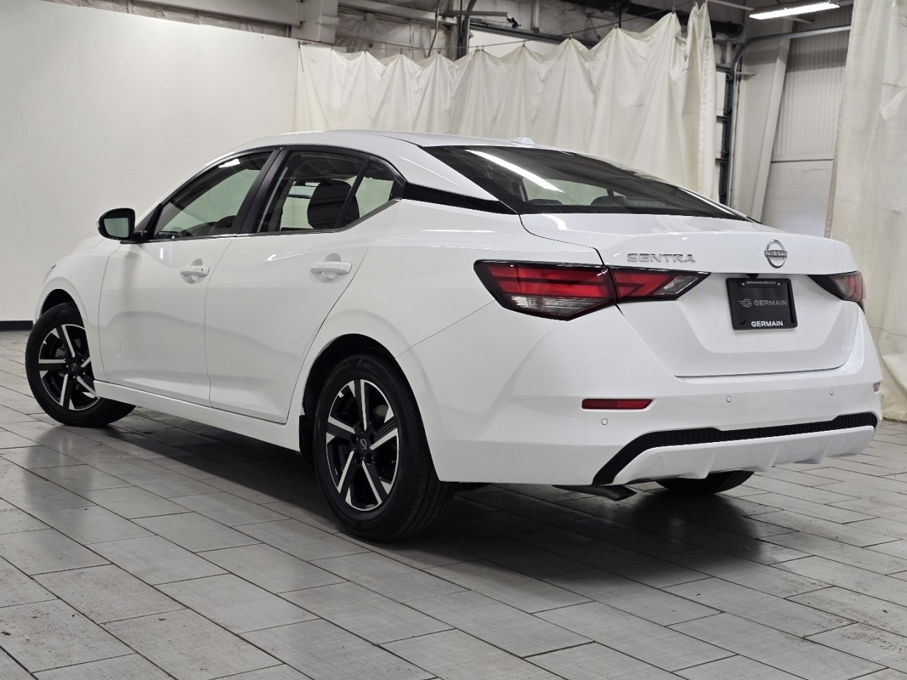 Used 2025 Nissan Sentra SV image 11