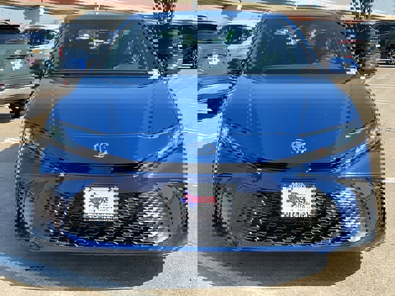 Used 2025 Toyota Camry SE image 3