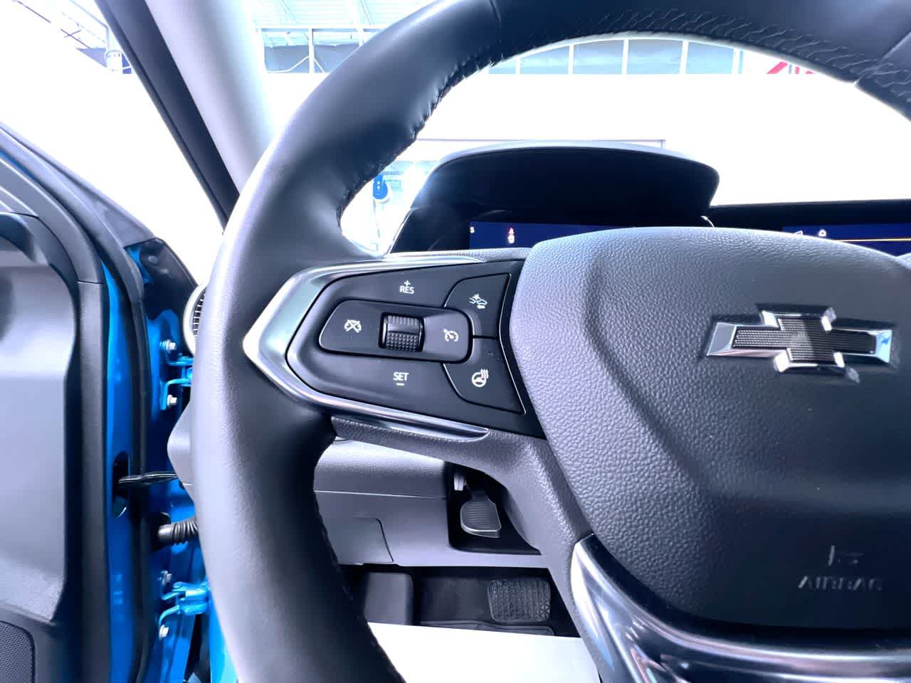 Used 2025 Chevrolet Trax ACTIV w/ Sunroof Package FWD image 20