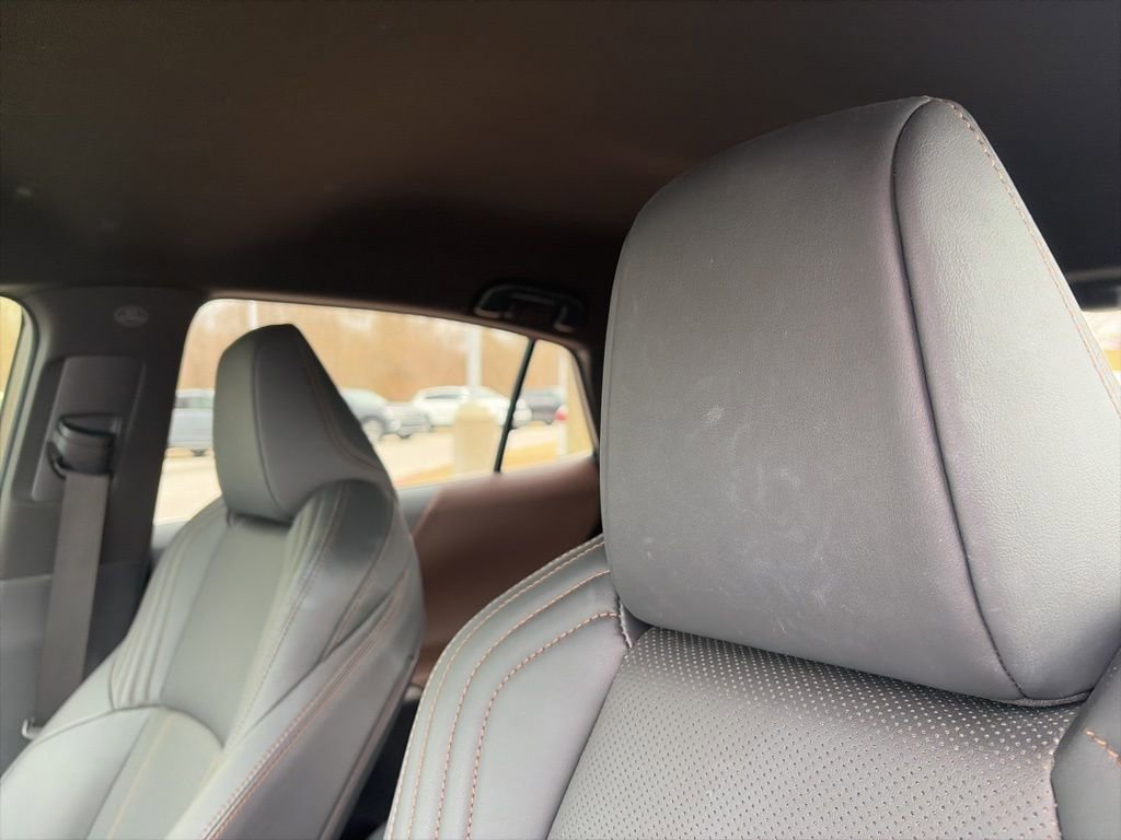 Used 2021 Toyota Venza Limited image 22