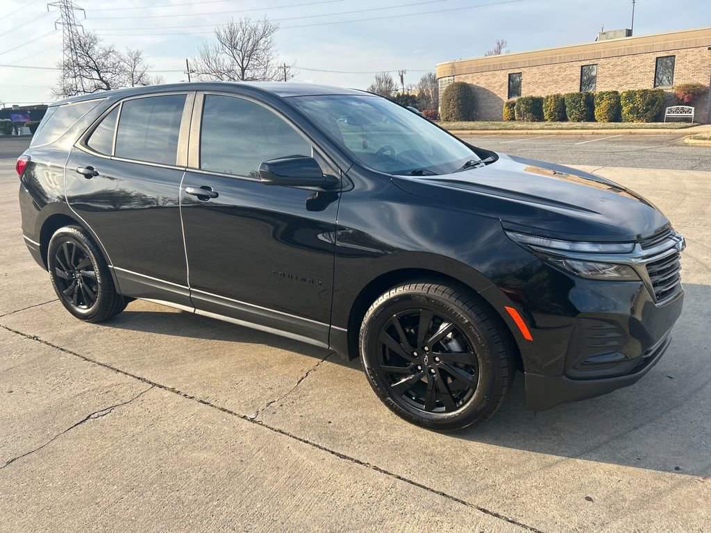 Used 2024 Chevrolet Equinox LS w/ LS Convenience Package image 9