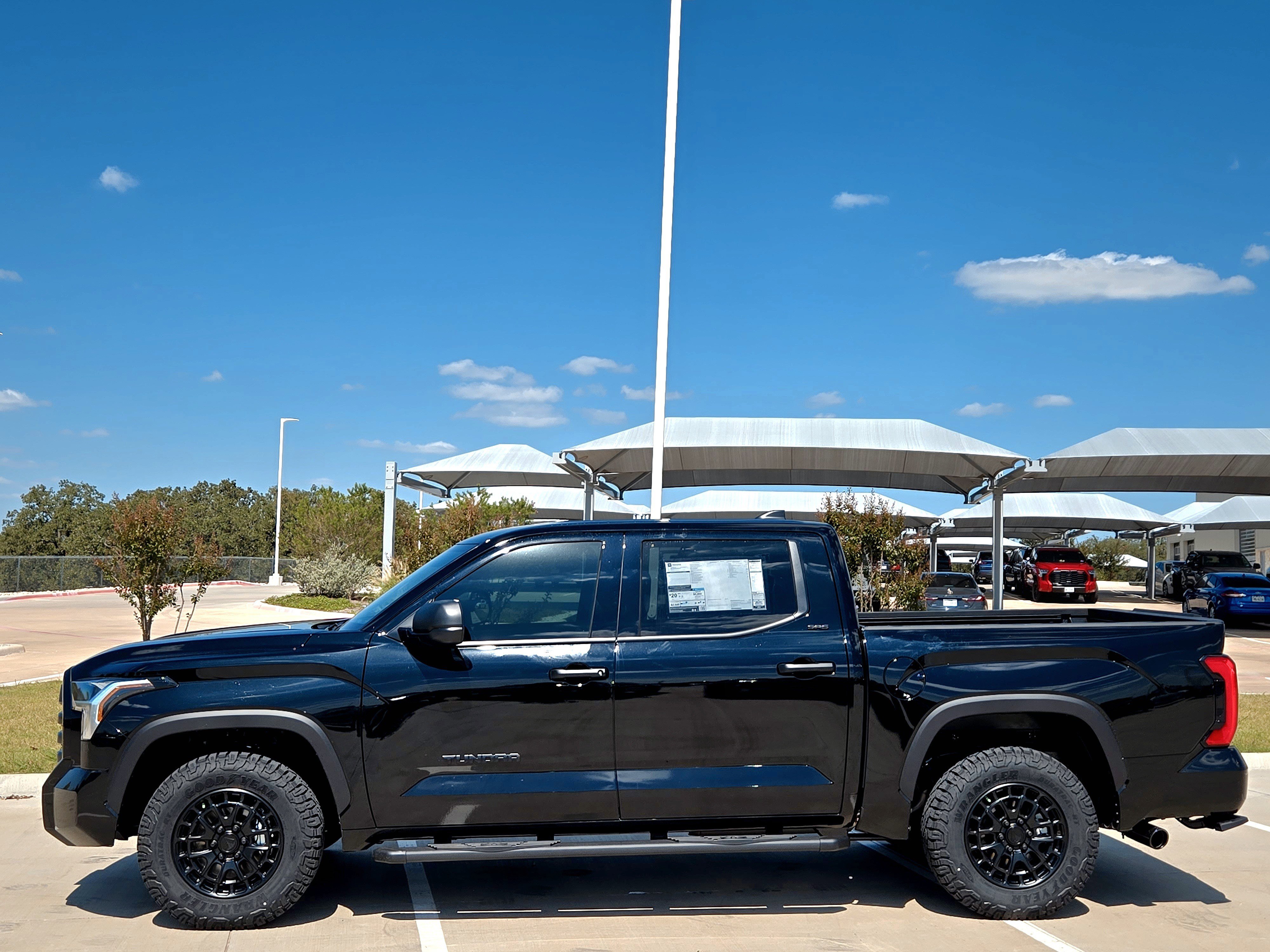 New 2026 Toyota Tundra SR5 image 3