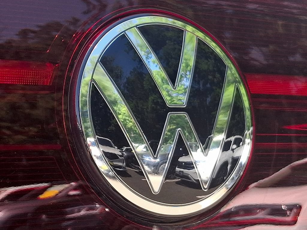 Certified 2024 Volkswagen Atlas Cross Sport SEL Premium R-Line AWD/4WD image 30