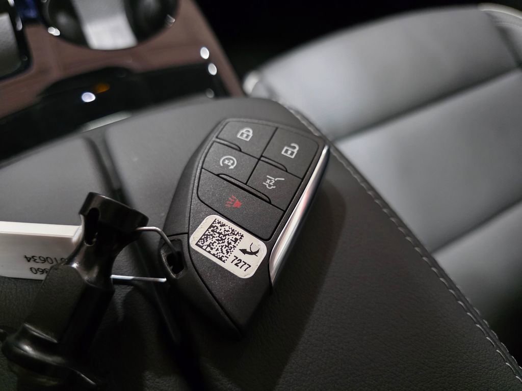 Used 2026 Buick Envision Avenir image 21