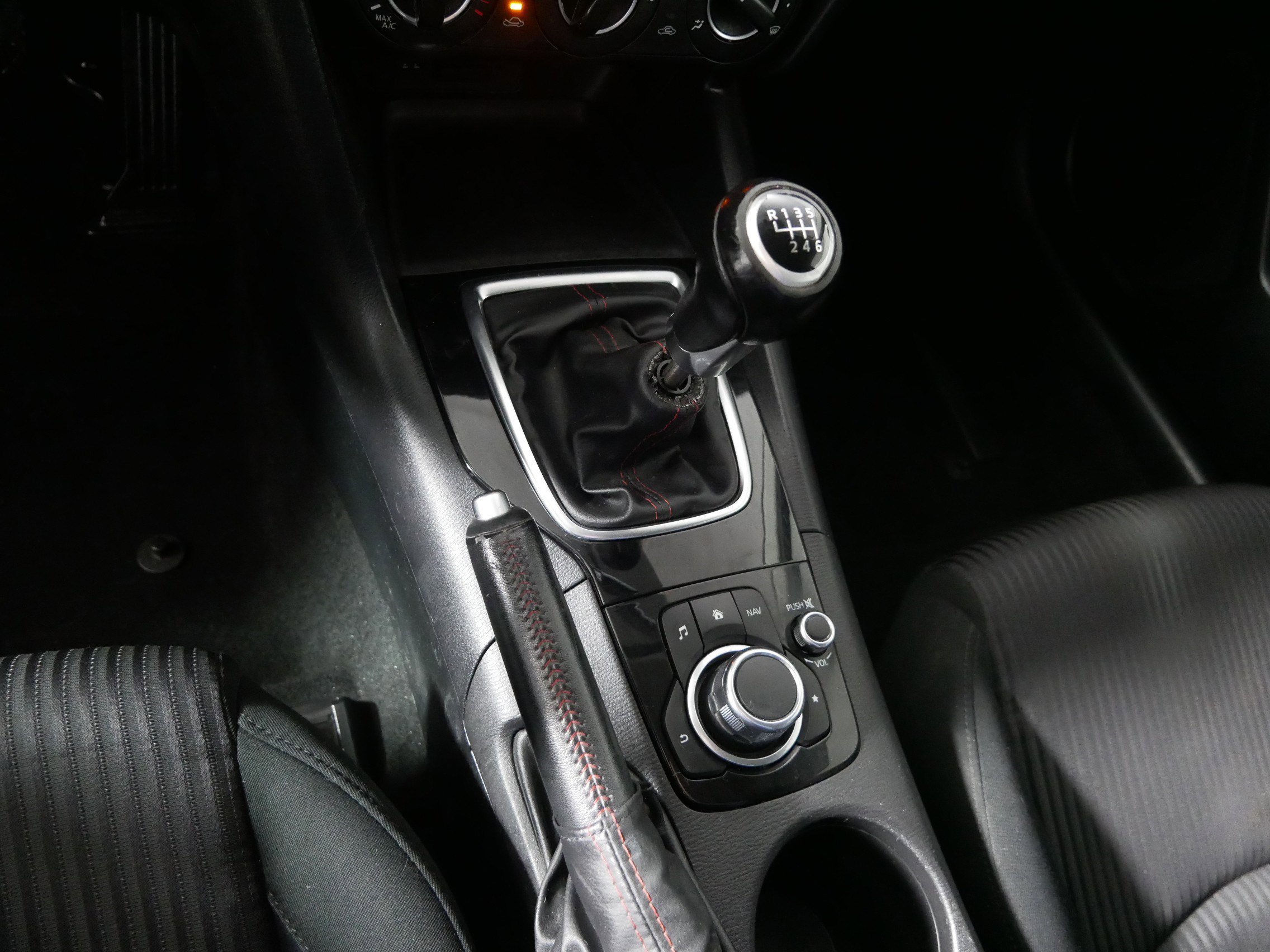 Used 2015 MAZDA MAZDA3 i Touring image 24