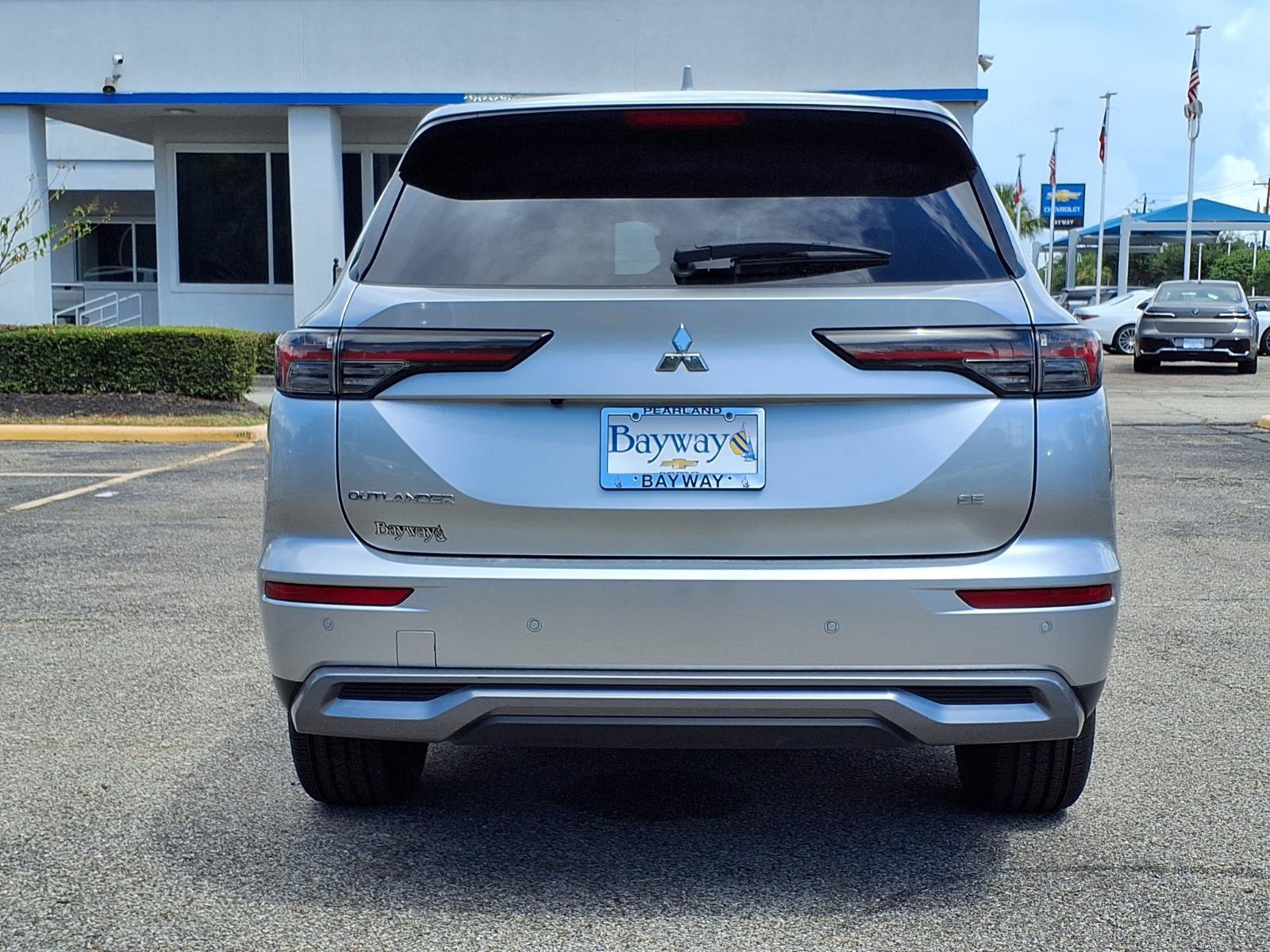 Used 2025 Mitsubishi Outlander SE FWD image 23