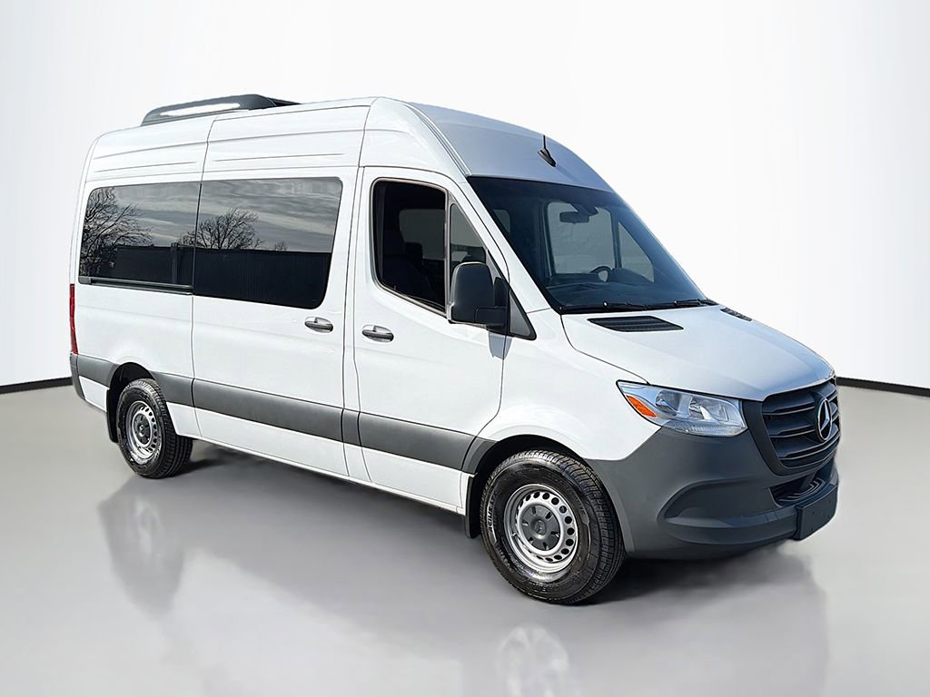 Used 2024 Mercedes-Benz Sprinter 2500 image 2