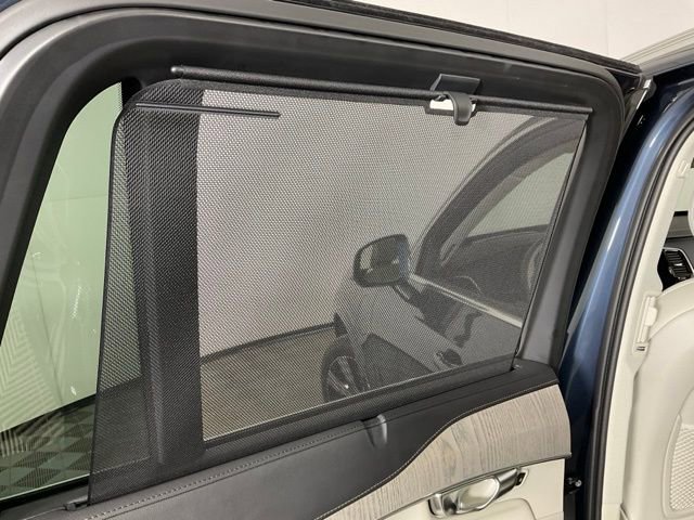 Certified 2024 Volvo XC90 T8 Ultimate w/ Protection Package Premier image 34