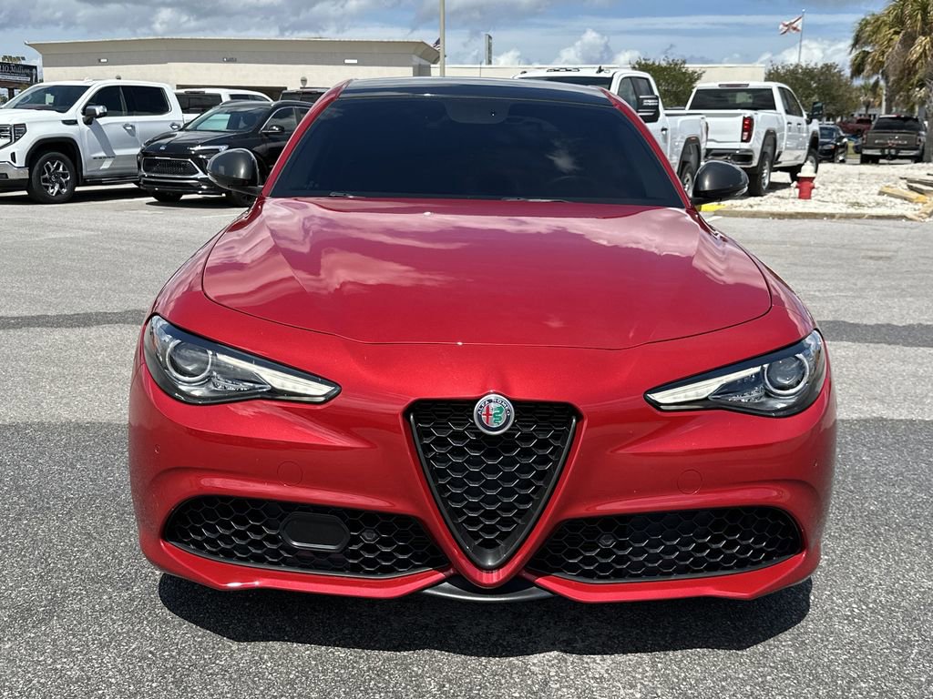 Used 2019 Alfa Romeo Giulia Ti Sport w/ Quick Order Package 22U Sport RWD image 9