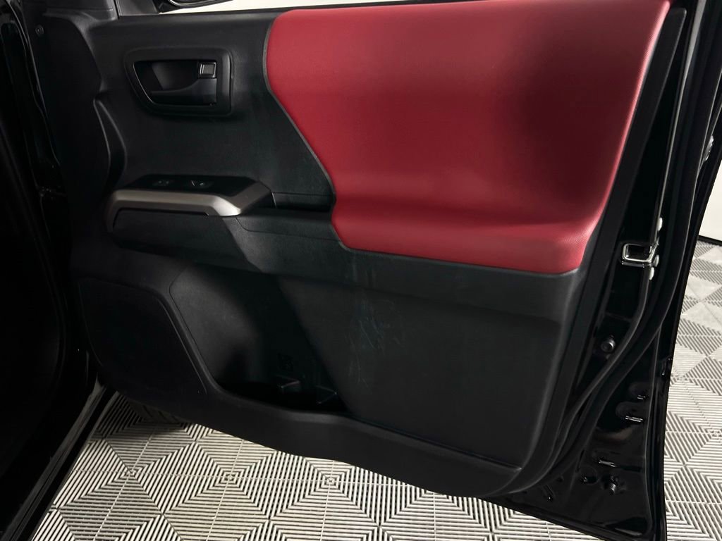 Used 2023 Toyota Tacoma SR image 31
