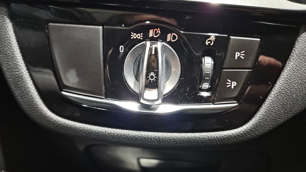 Used 2018 BMW M5 w/ Executive Package image 24