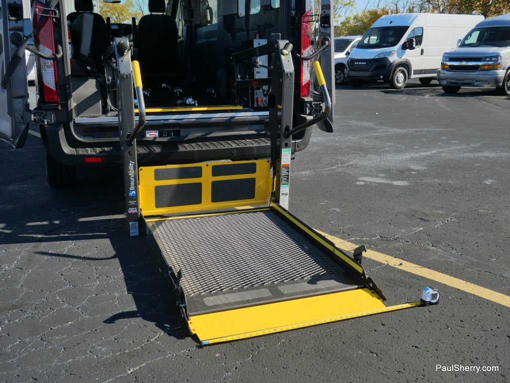 Used 2020 Ford Transit 350 XL image 12