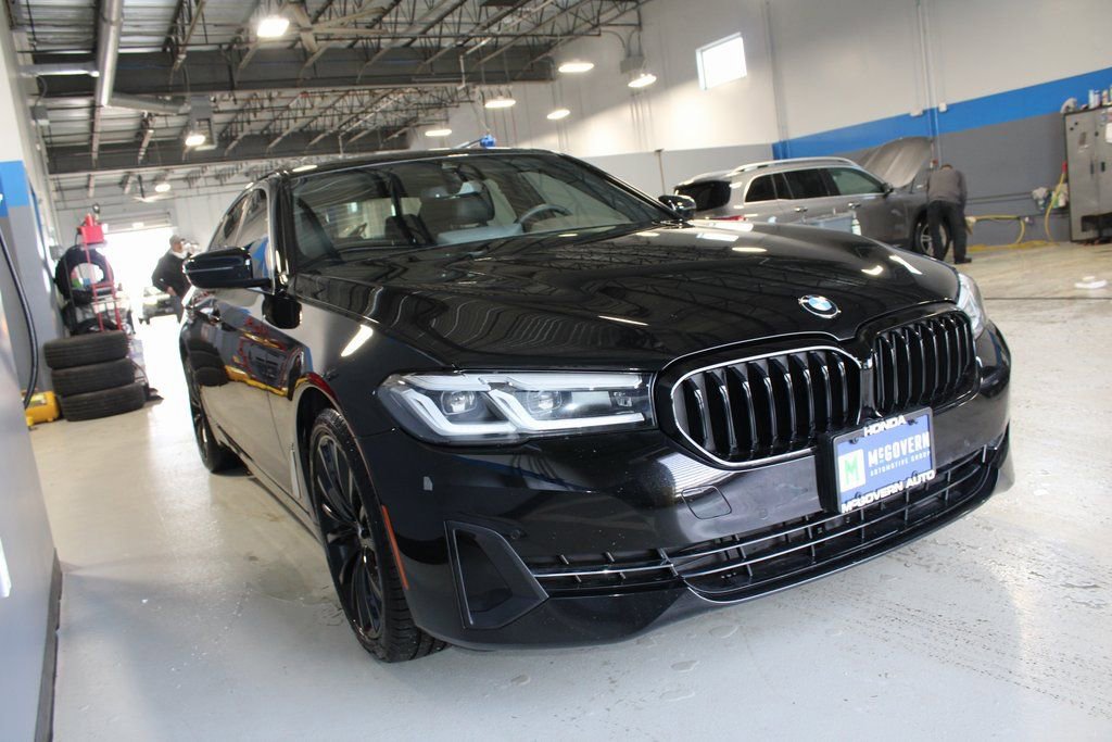 Used 2023 BMW 530i xDrive w/ Convenience Package image 4