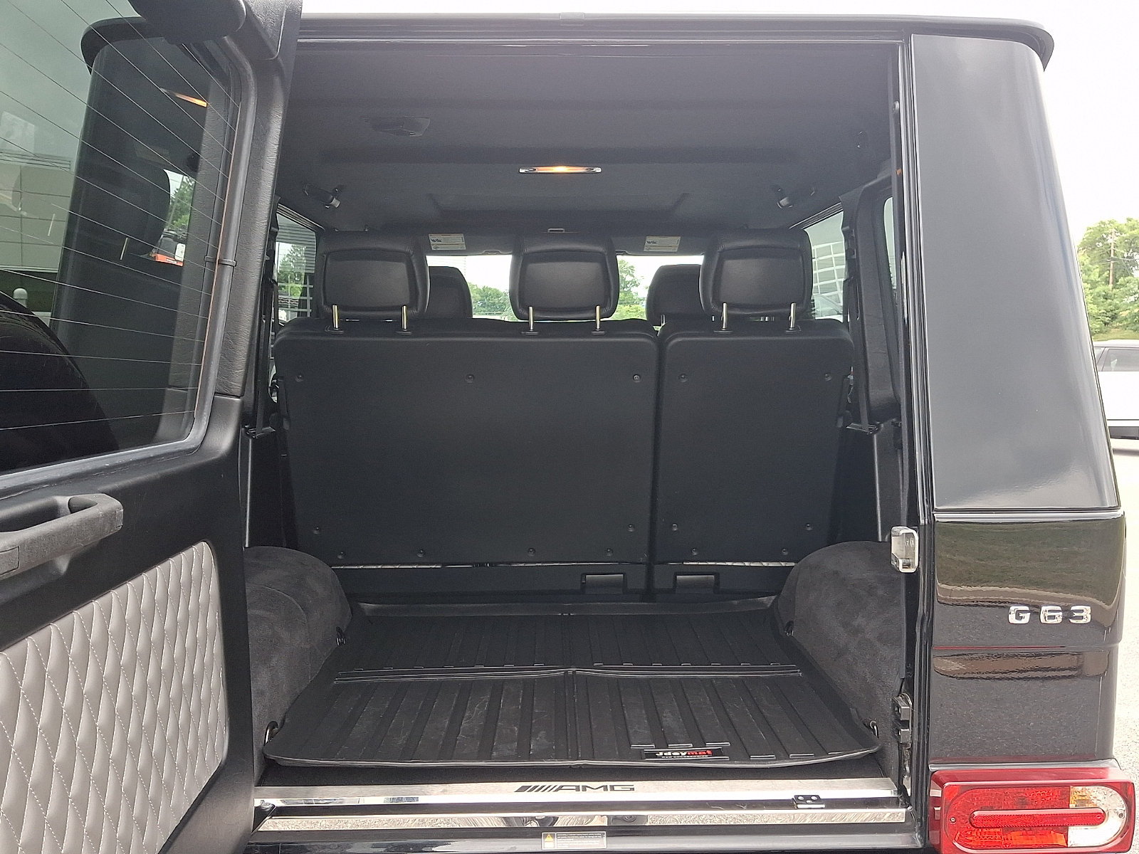 Used 2017 Mercedes-Benz G 63 AMG 4MATIC image 32