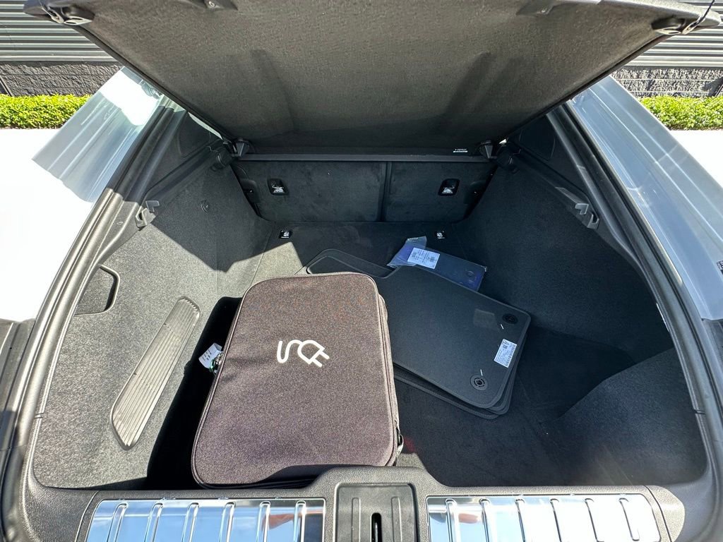 Used 2025 Porsche Panamera 4 image 36