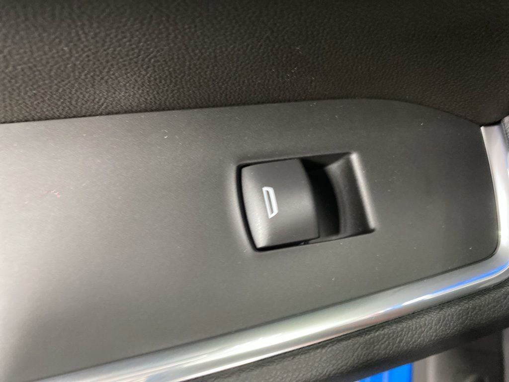 New 2025 Chevrolet Silverado 1500 LT image 17