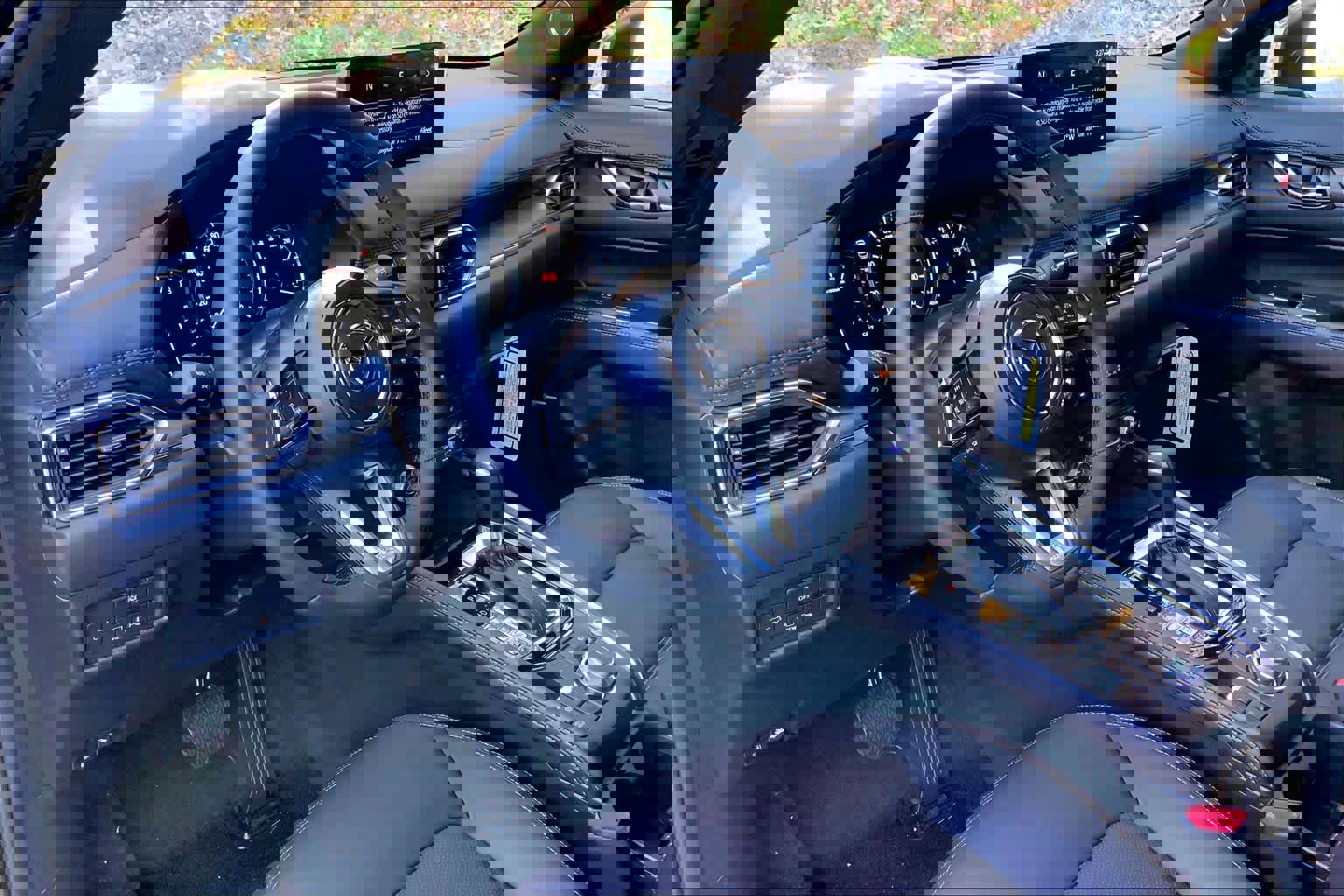 New 2025 MAZDA CX-5 Signature image 9