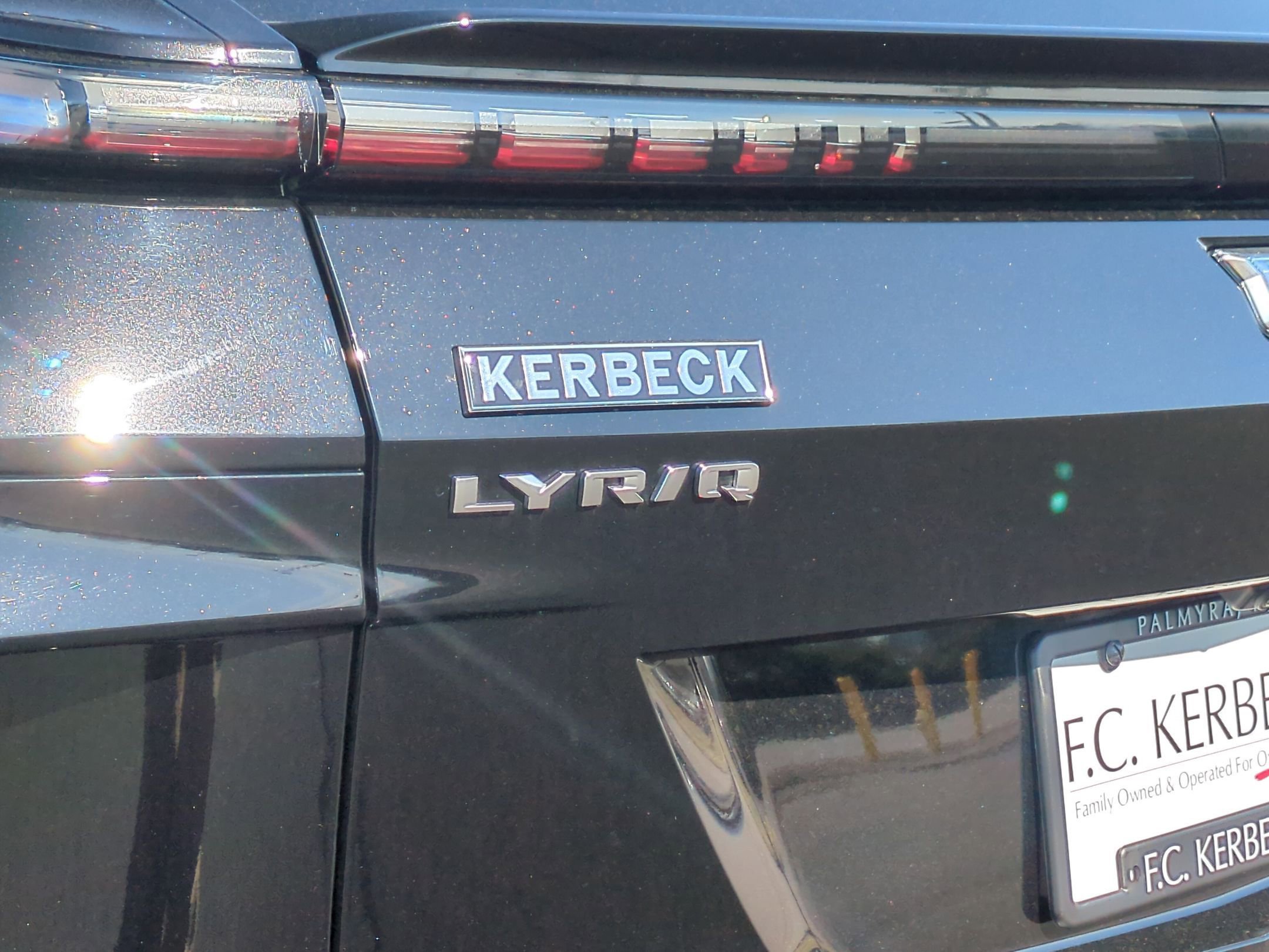 Certified 2024 Cadillac Lyriq Luxury image 33