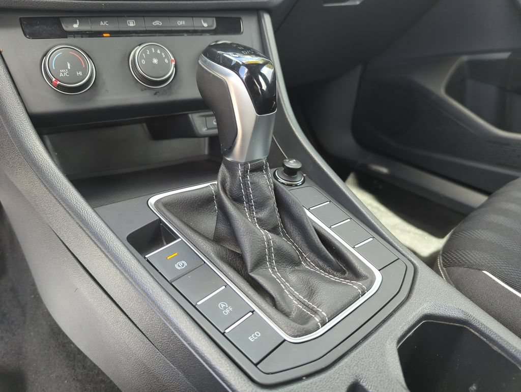 Used 2024 Volkswagen Jetta Sport FWD image 39