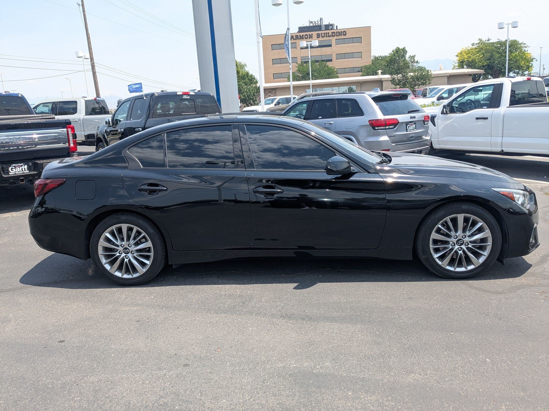 Used 2020 INFINITI Q50 Luxe AWD/4WD image 2