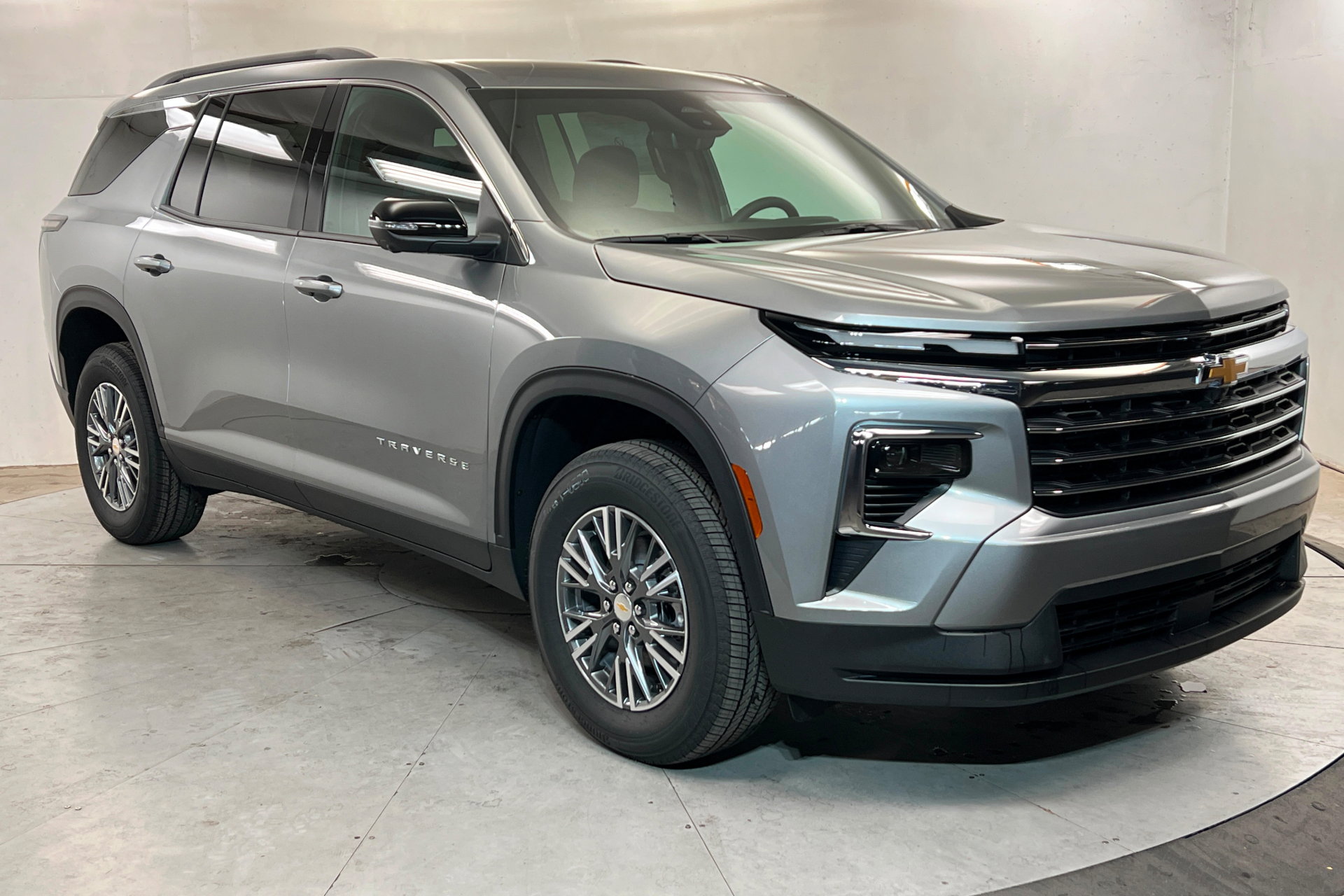 New 2026 Chevrolet Traverse LT image 8