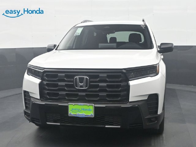 New 2026 Honda Pilot Sport image 3