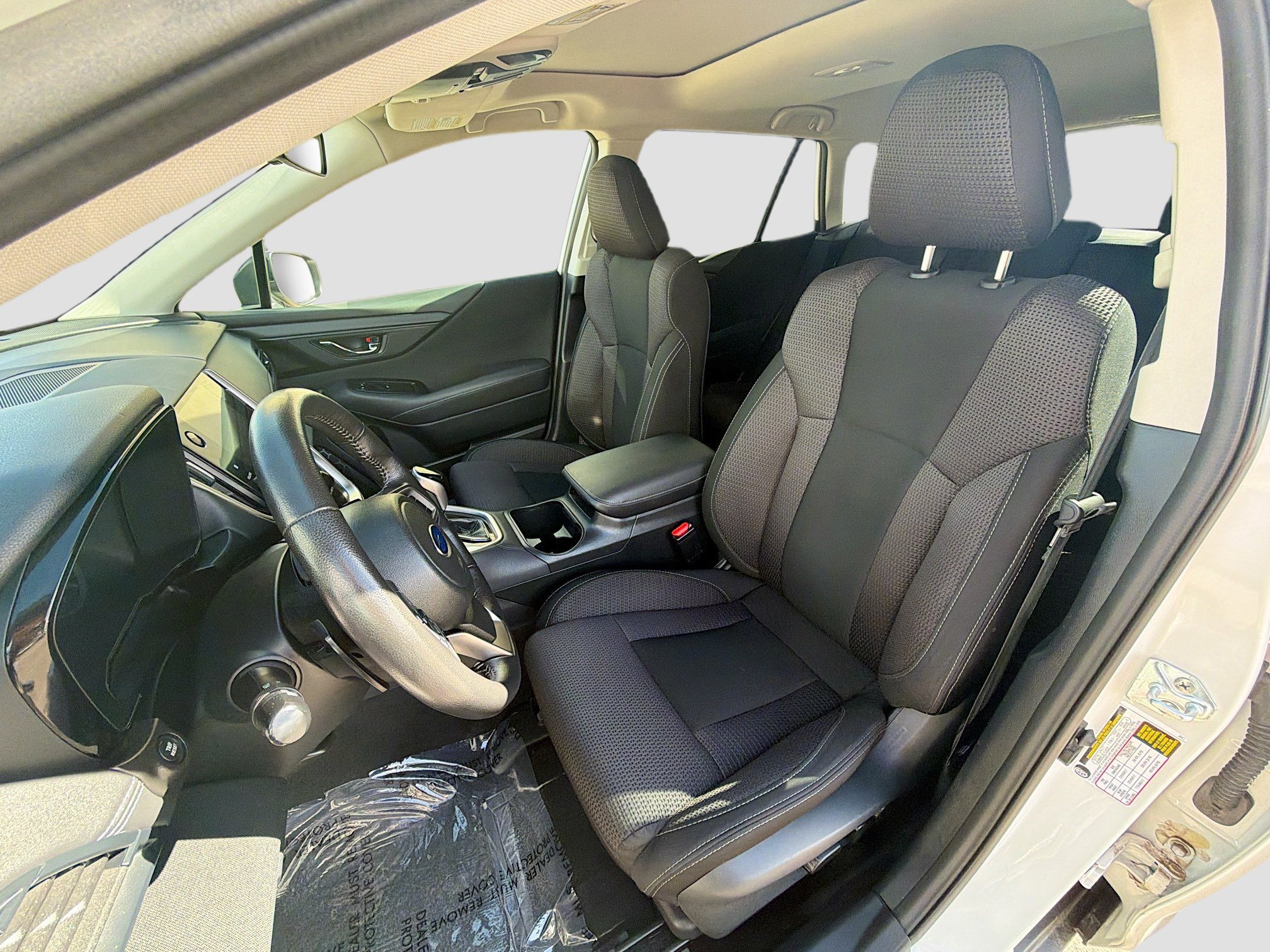 Used 2025 Subaru Outback Premium AWD/4WD image 13