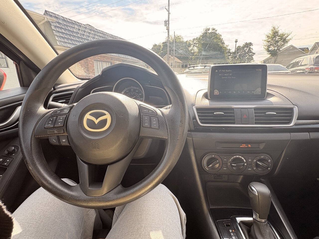 Used 2015 MAZDA MAZDA3 i Sport FWD image 23