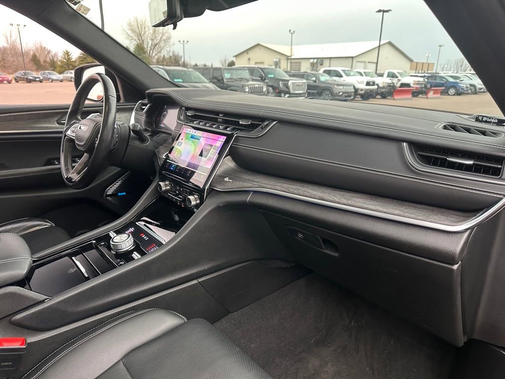 Used 2021 Jeep Grand Cherokee L Overland w/ Advanced Protech Group III image 31